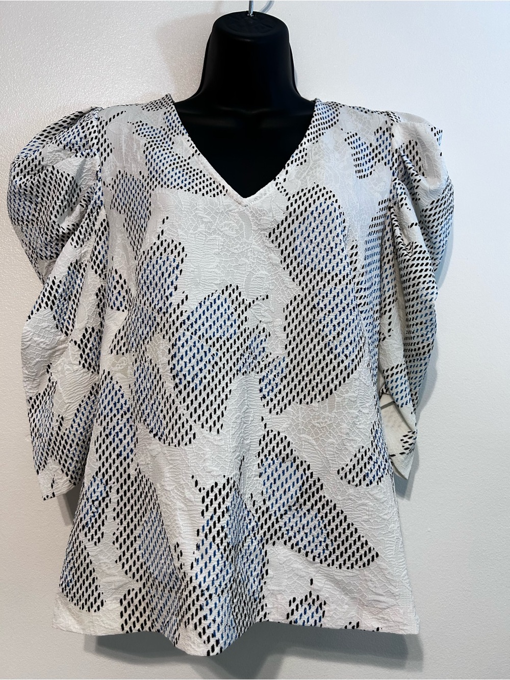 Alberto Makali Silk Feel Butterfly Blouse XS Puff Leg of Mutton Sleeve V-Neck